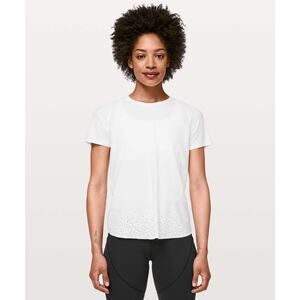 Lululemon Quick Pace Short Sleeve White Running Top Size 8 NWOT $68 Retail